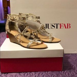 Shoe/ wedges JustFab